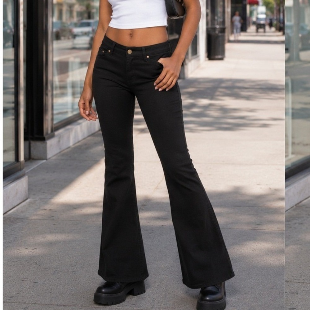Y2K Low-rise Dramatic Leg Flared Jeans Black Women's Size XS (juniors 3) Mudd